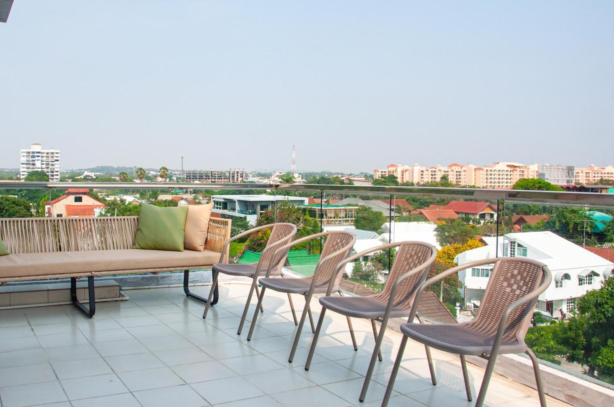 Ht9 Hotel Praia de Jomtien Exterior foto